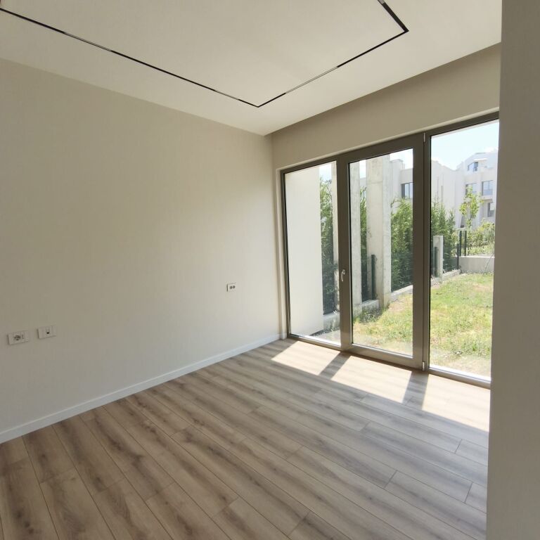 🏡 JEPET ME QIRA VILË – GREEN VALLEY