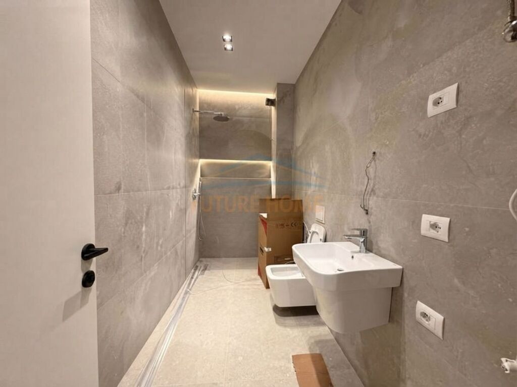 Rent, Apartment 1+1, Barrikadave Street, Tirana.