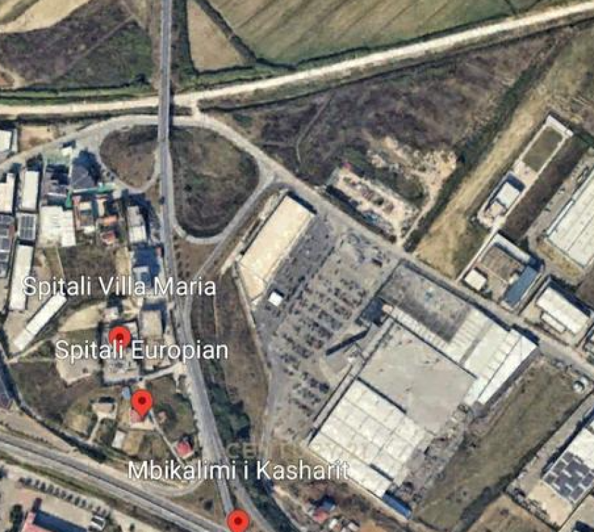 Edificio commerciale d'élite in affitto presso il cavalcavia di Rinas