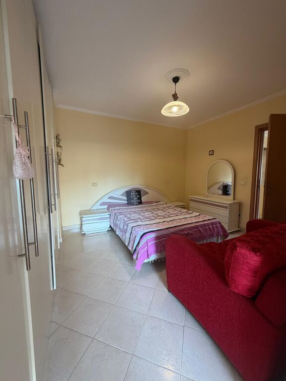 Shitet Super Apartament ne Vollga