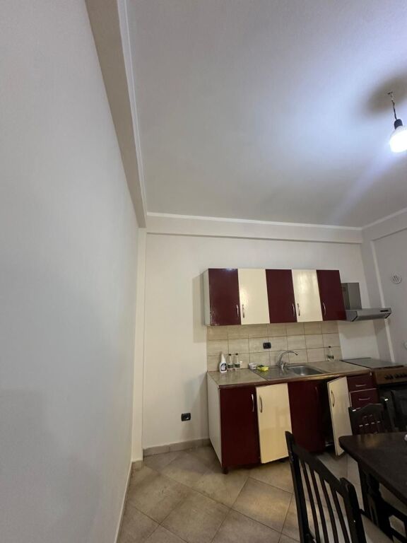 Affitto | Shtëpi private 1 + 1 | Shkozë | 250 €/mese
