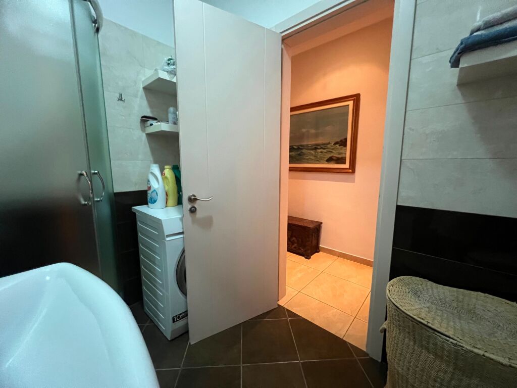 Apartament ne shitje 2+1+2 perball Delijorgjit