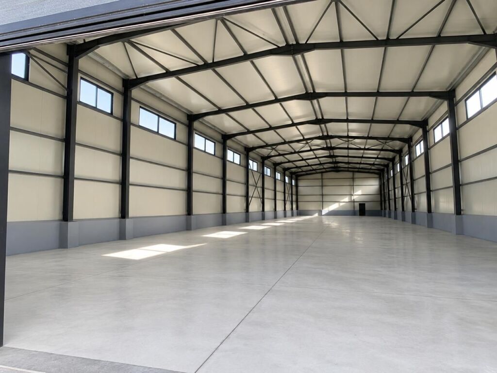 🏭 INDUSTRIAL WAREHOUSE FOR SALE – SHIJAK