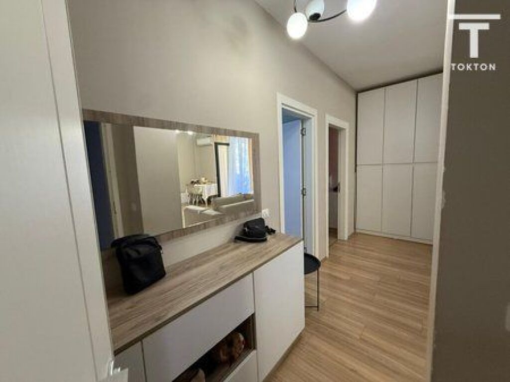 SHITET, APARTAMENT 1+1, PAZARI I RI, TIRANË