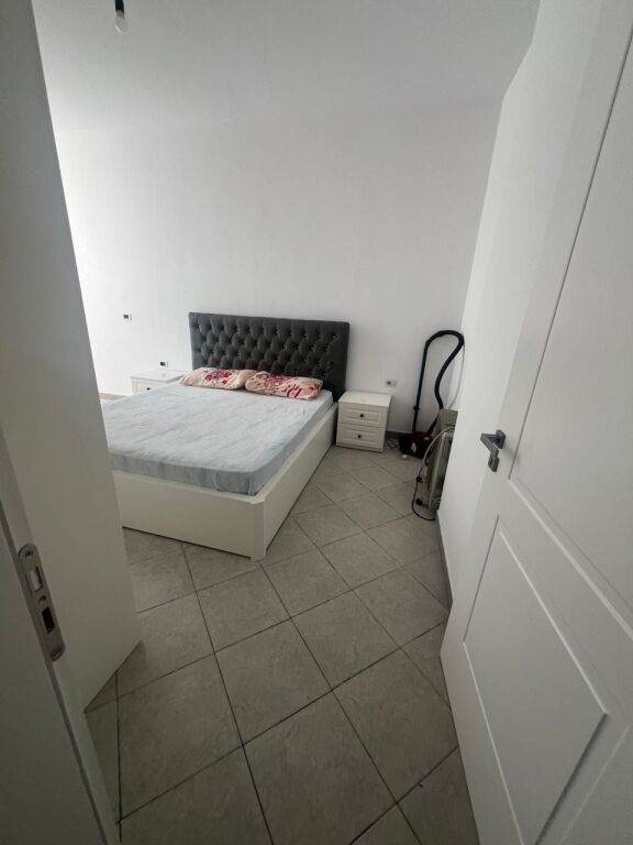 Rent | Apartament 2 + 1 | Kombinat | 400 €/month