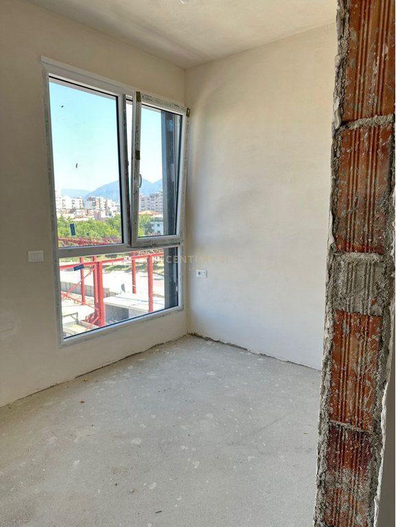 Apartament 1+1 per shitje ne Ali Dem