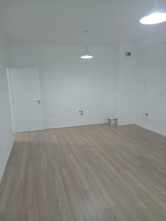 🏢 SHITET APARTAMENT 1+1 – URBAN GATE, ASTIR 🏢