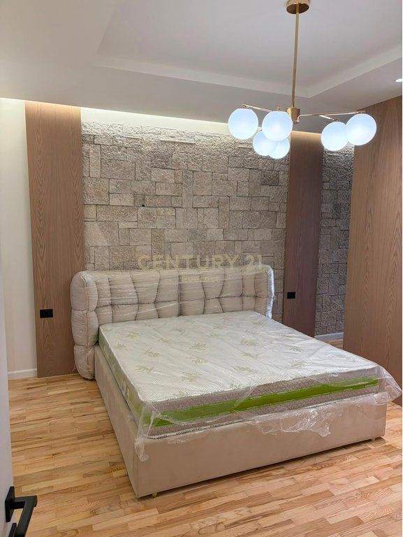 BOTANICAL GARDEN, APARTMENT 2+1+2+PARKING FOR RENT 1,300 € /Month