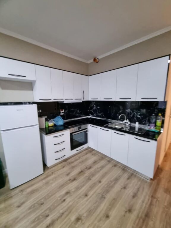 Shitet apartament 1+1 ne Fresk, prane OXA