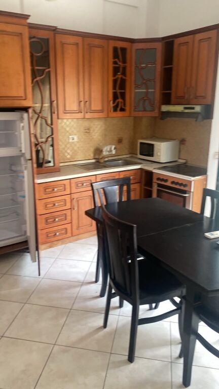 Affitto | Apartament 2 + 1+ Ballkon | Vizion Plus Television | 500 €/mese