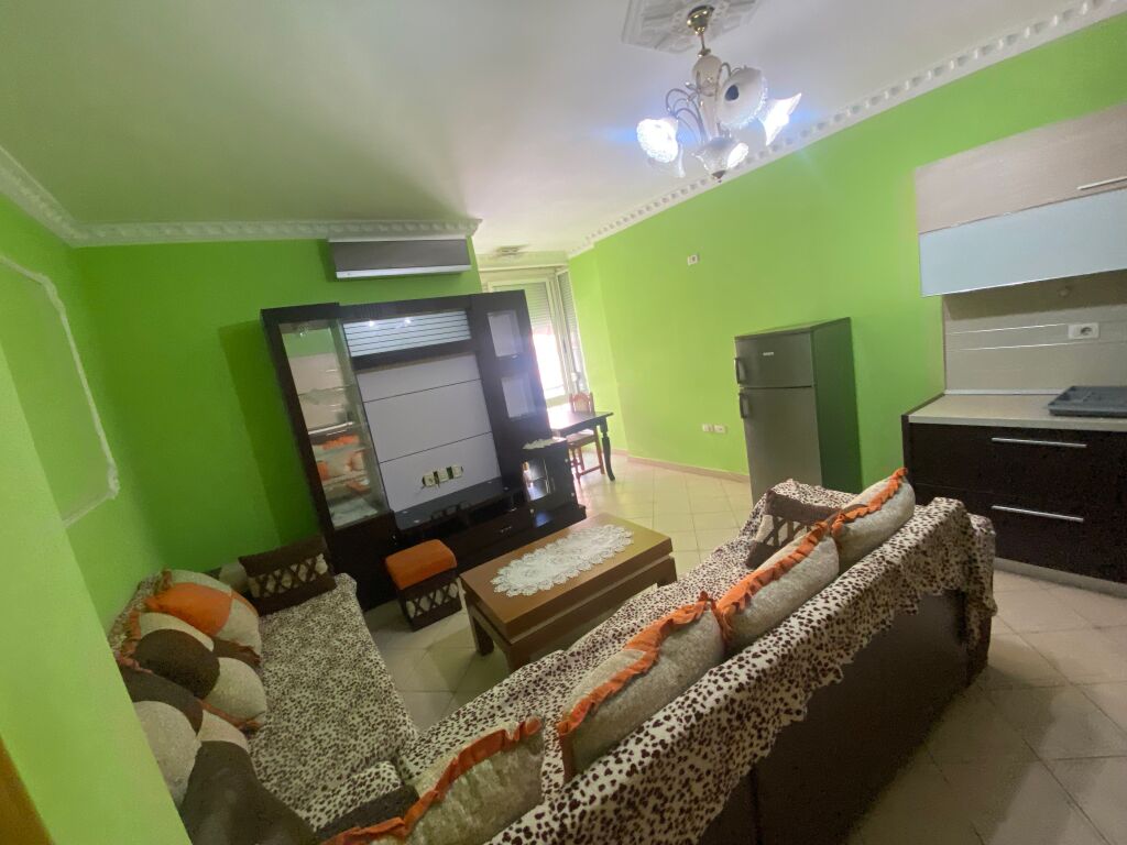 Apartament 2+1 per qera ne Astir !
