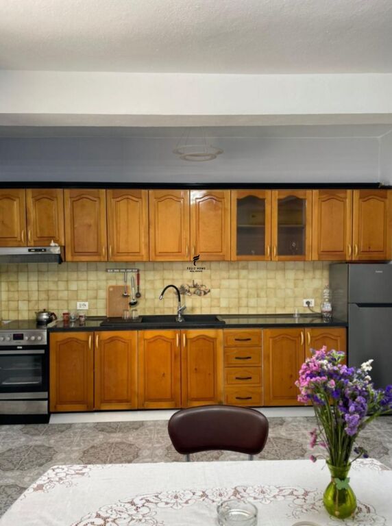 VILLA IN AFFITTO 272 M2 DON BOSKO 200.000 LEKE FH-81907
