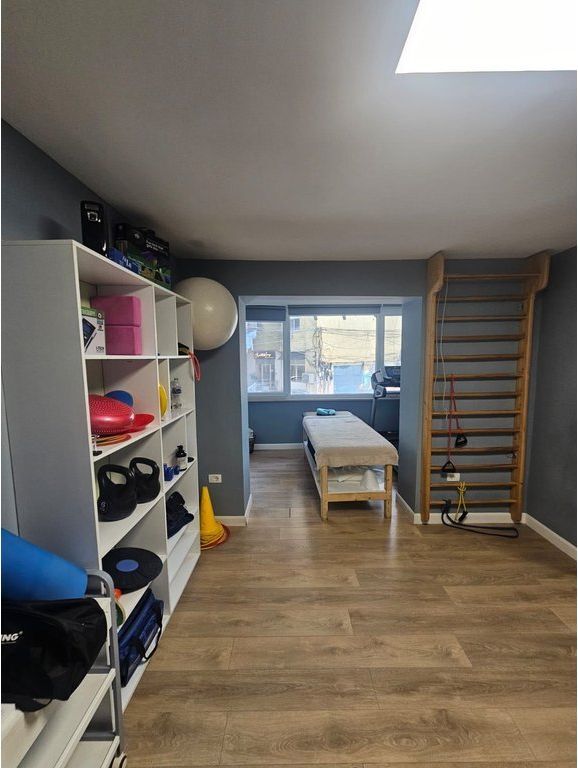 PHYSIOTHERAPY BUSINESS FOR SALE – READY TO WORK! 📍 Intersection of Kosovarëve Street with Paris Commune, Tirana