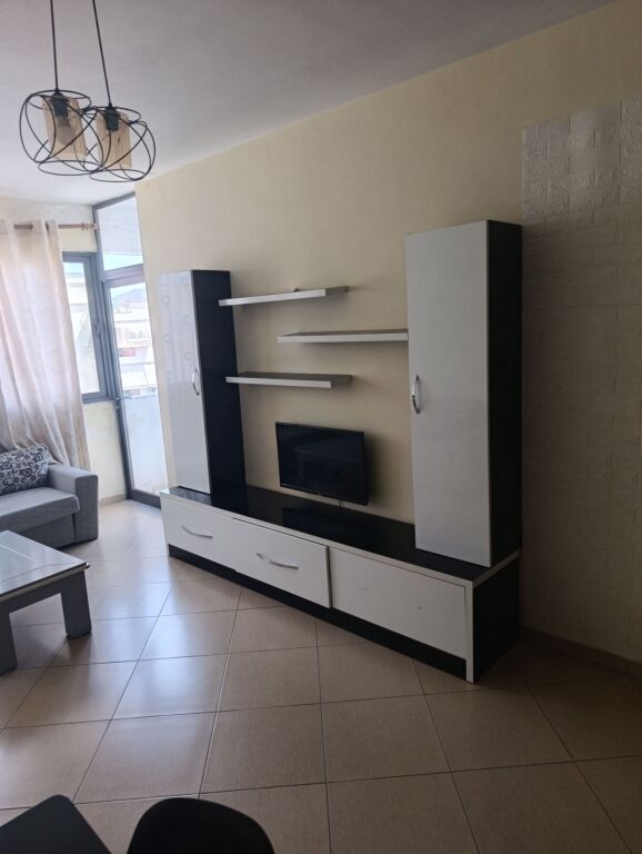 Affitto | Apartament 2 + 1 | Astir | 450 €/mese