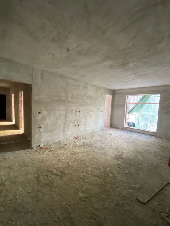 Paskuqan , Shitet 2+1 me 1000€/m2