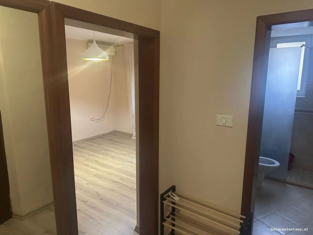 Apartament Me Qera 3+1 Ne Bllok (ID B23157) Tirane