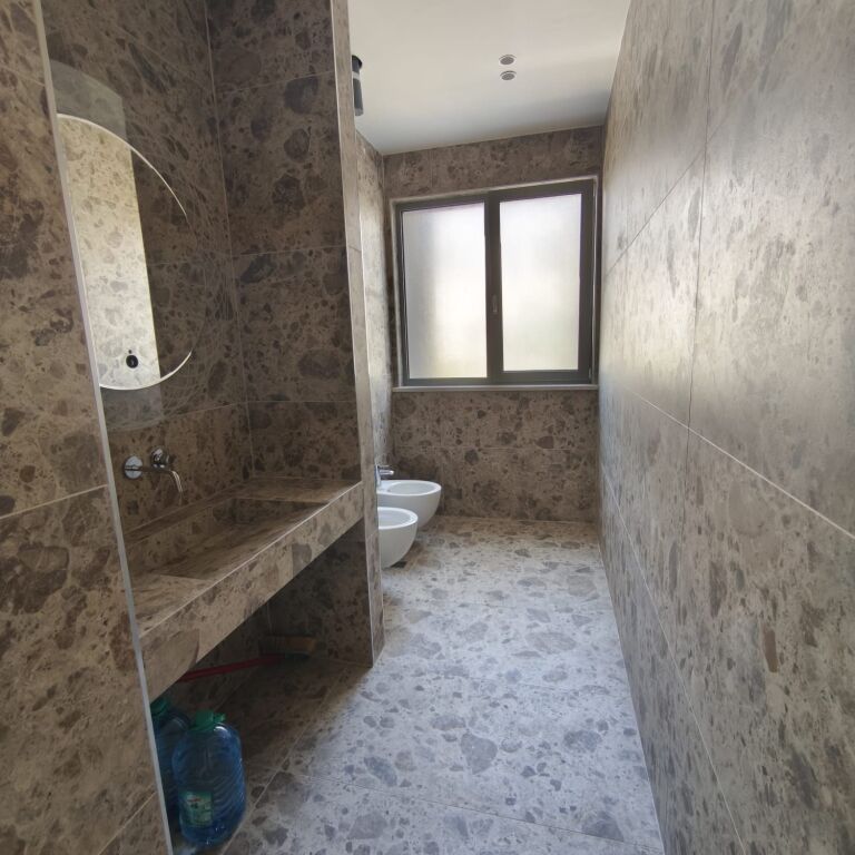🏡 JEPET ME QIRA VILË – GREEN VALLEY