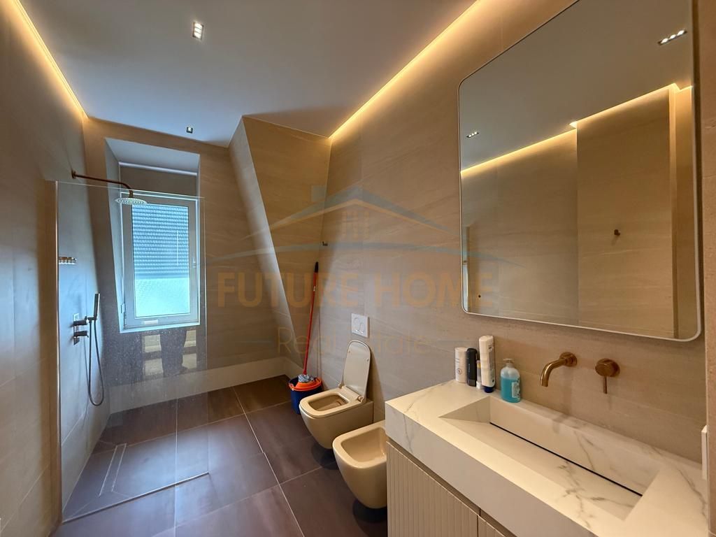In vendita, Appartamento 2+1+2+Posto Auto, Joy Residence, TEG, Tirana