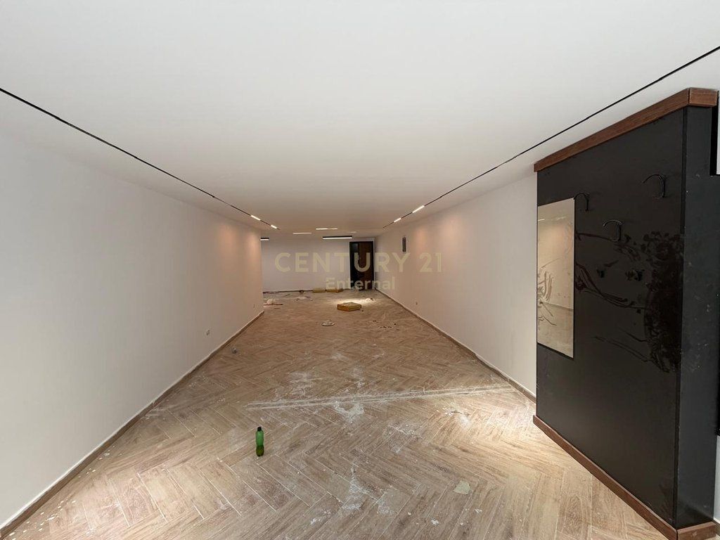 Commercial Space Main Road for Rent near the United School