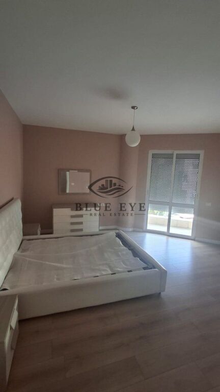 Apartament 2+1+2 me qera -Tek Spitali Durrës!