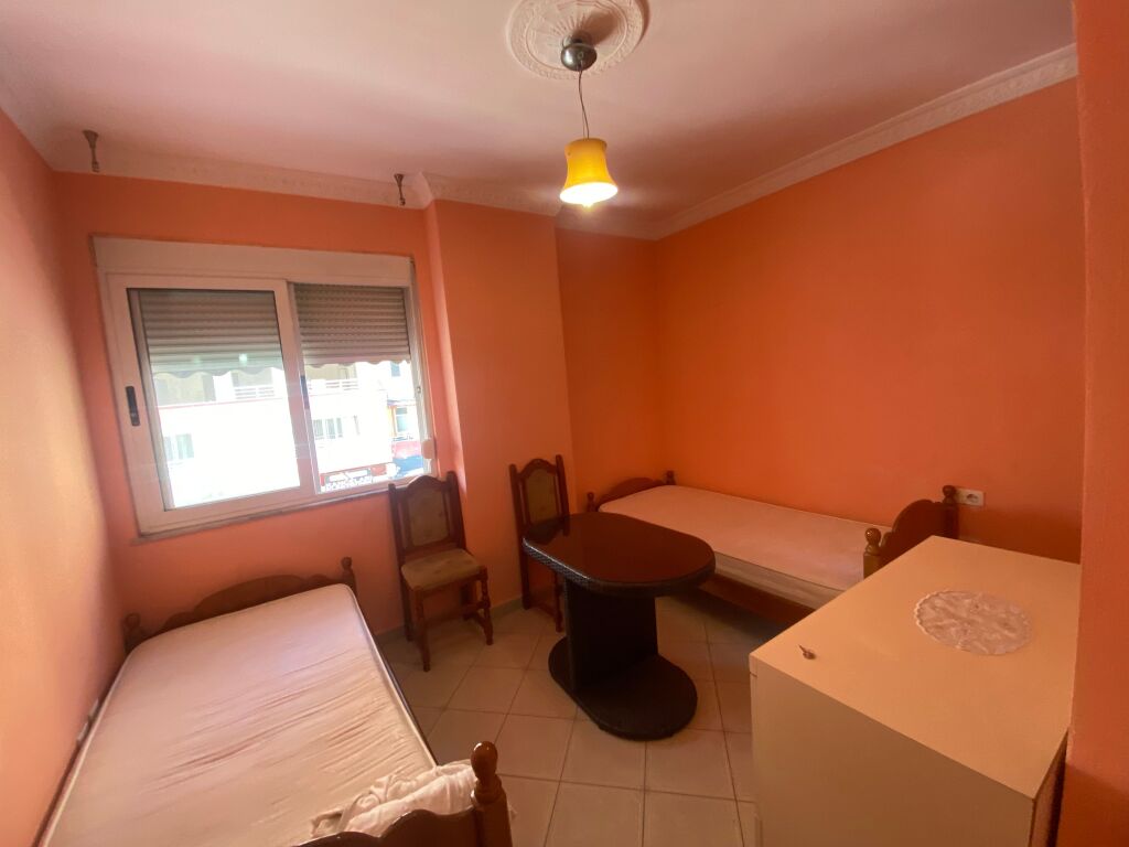 Apartament 2+1 per qera ne Astir !