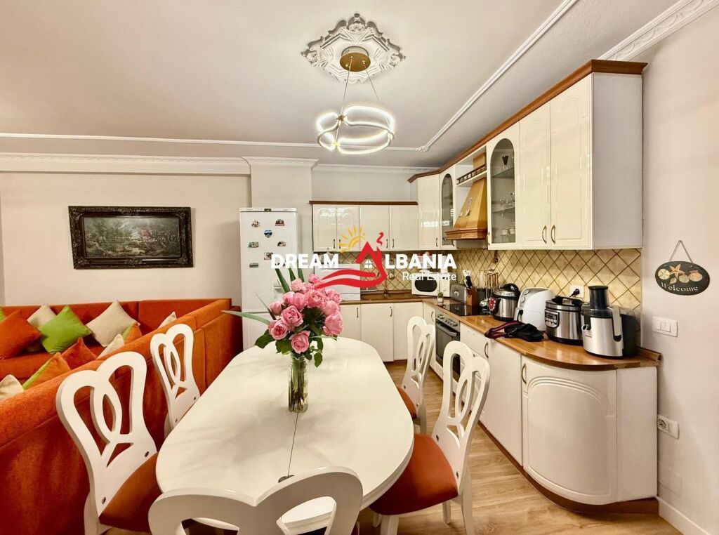 Apartment 2+1+2 for rent in Komuna Paris