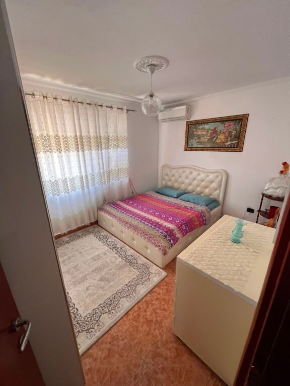 Jepet me qira apartament 2+1 – Zona e Ujësjellësit, Durrës