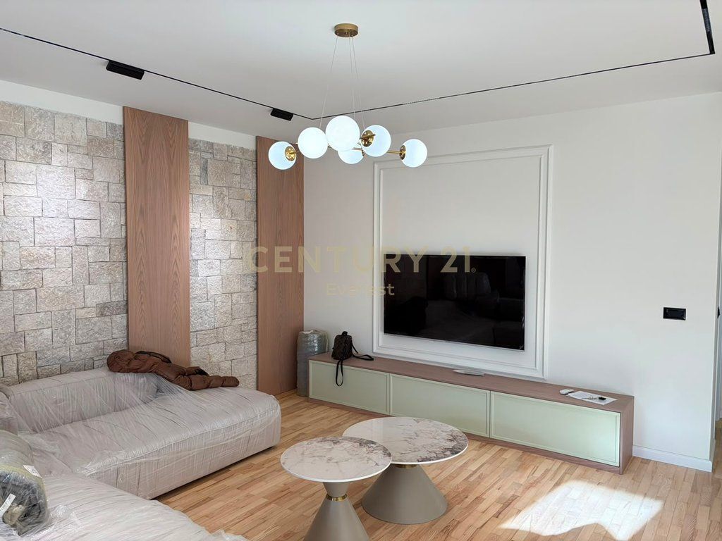BOTANICAL GARDEN, APARTMENT 2+1+2+PARKING FOR RENT 1,300 € /Month
