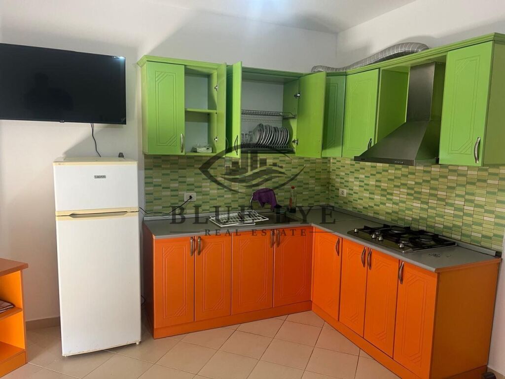 Jepet me qira apartament 2+1 – Shkëmbi i Kavajës!