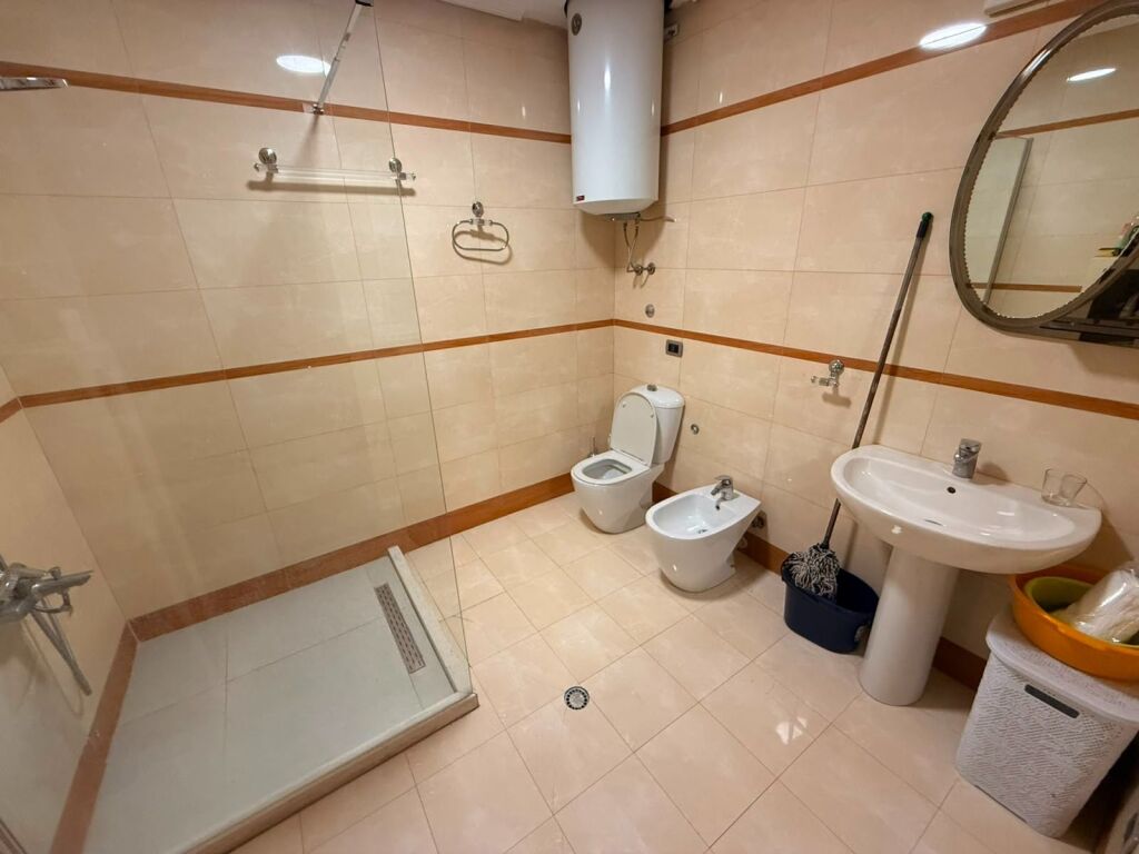 🏢Al Lago Artificiale, si affitta un appartamento arredato 2+1. 900Euro (Lordo)
