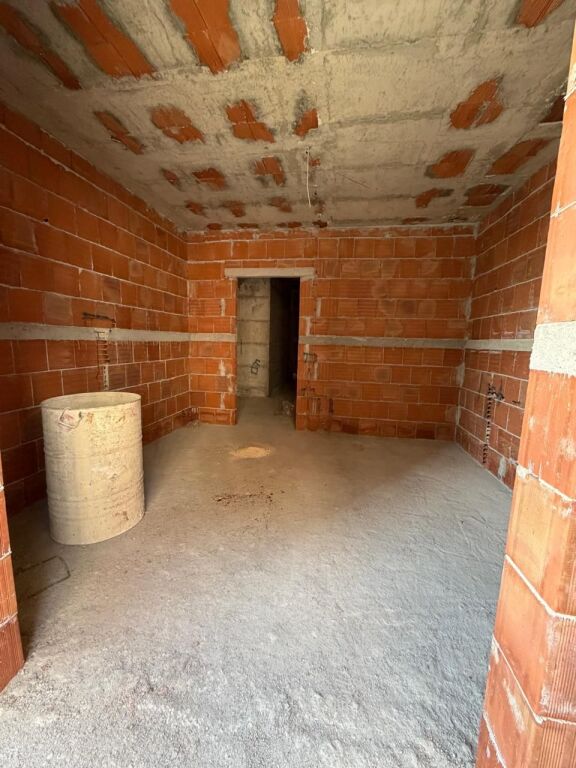 🏡 Shitet Apartament 1+1 tek Belfiore 1