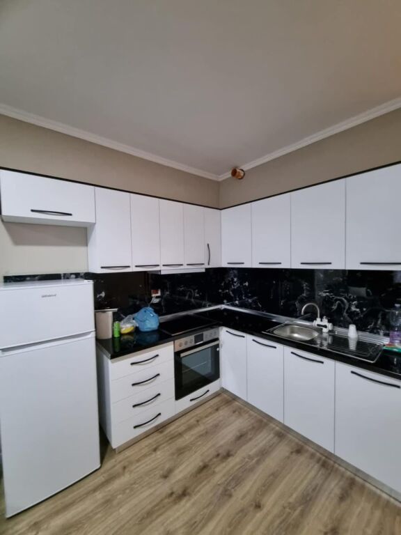 Shitet apartament 1+1 ne Fresk, prane OXA