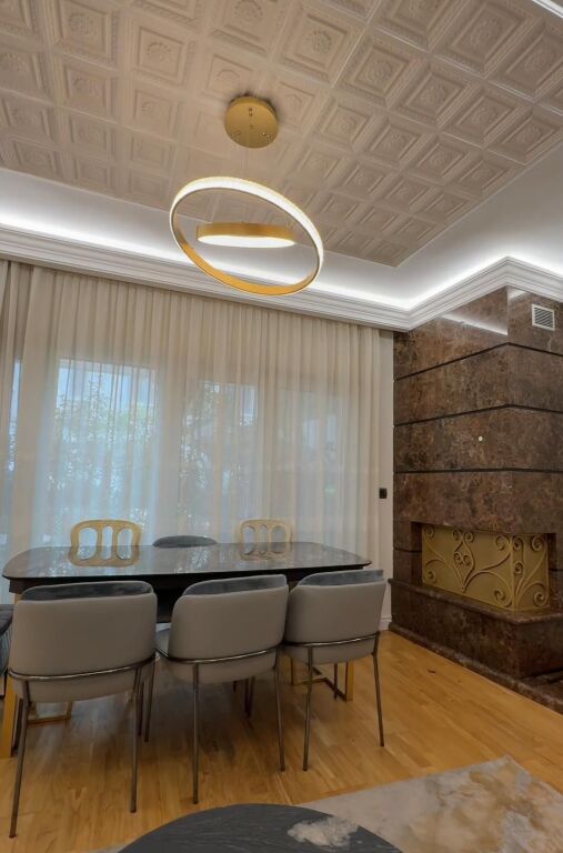 Shitet apartament duplex 3+1+3 tek Rezidenca Kodra e Diellit 2 .