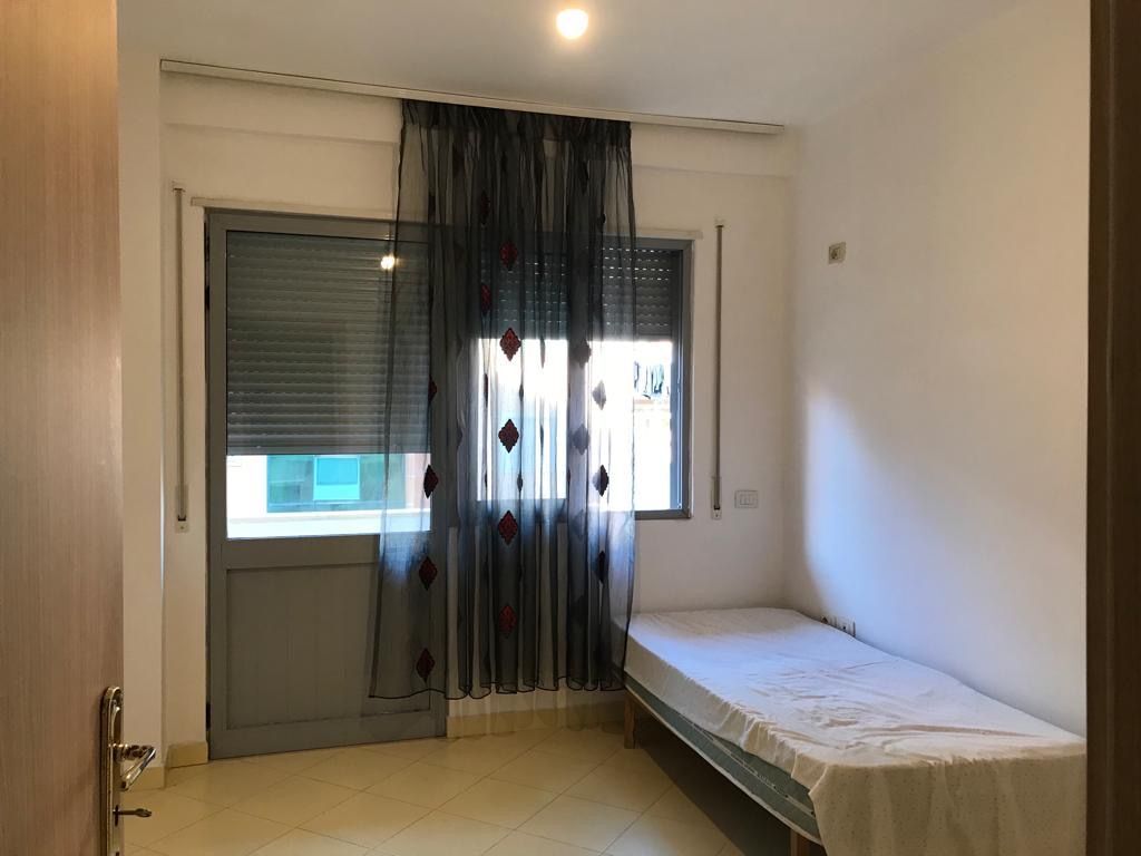 Super ap 2+1 tek kopshti botanik ( xhamia ) kompleksi bitraj