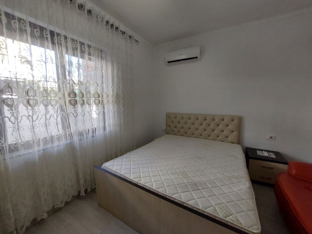 Affitto | Shtëpi private 2 + 1 | Spitali Amerikan 2 | 500 €/mese