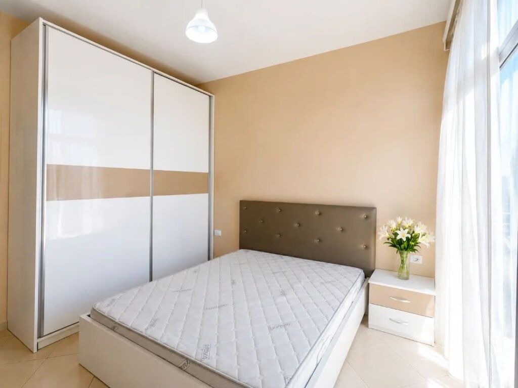 JEPET APARTAMENT ME QERA 1+1, ASTIR