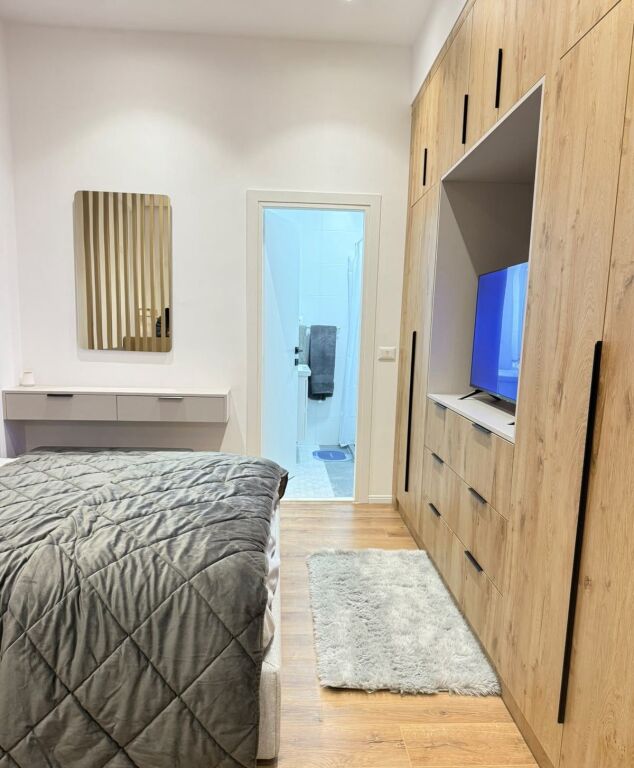 Qera | Garsoniere | Fresku | 330 €/muaj