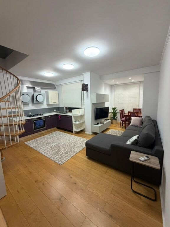 APPARTAMENTO DUPLEX 3+1 + POSTO AUTO VICINO AL LAGO ASCIUTTO