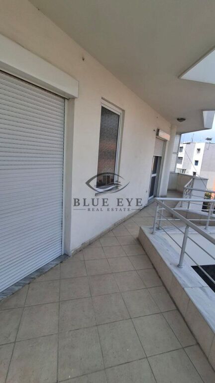 Apartament 2+1+2 me qera -Tek Spitali Durrës!