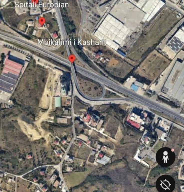 Edificio commerciale d'élite in affitto presso il cavalcavia di Rinas