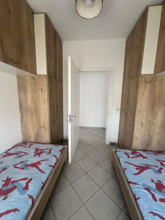 Rent | Apartament 2 + 1 | Kombinat | 400 €/month
