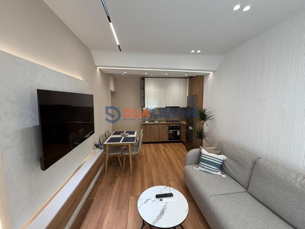 Apartament 1+1 për Shitje – Pazari i Ri!