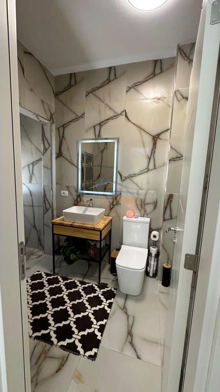For sale, Apartment 2+1+2+ Garage, Botanical Garden, Tirana