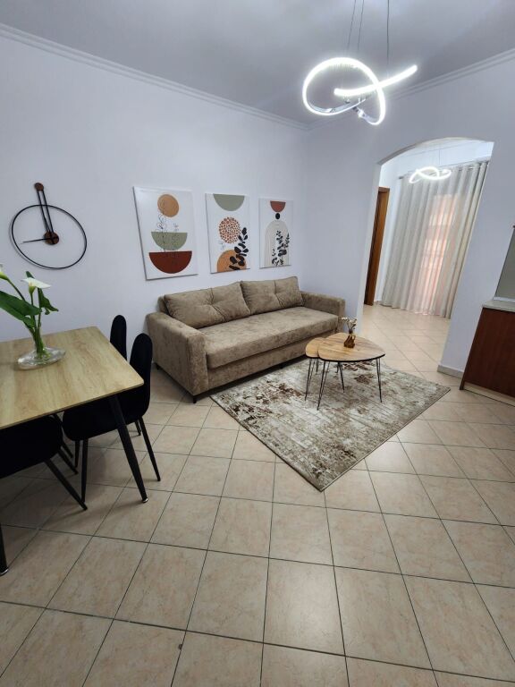 VENDESI APPARTAMENTO 1+1 FLORIDA SPIAGGIA DURRES 90000 EURO