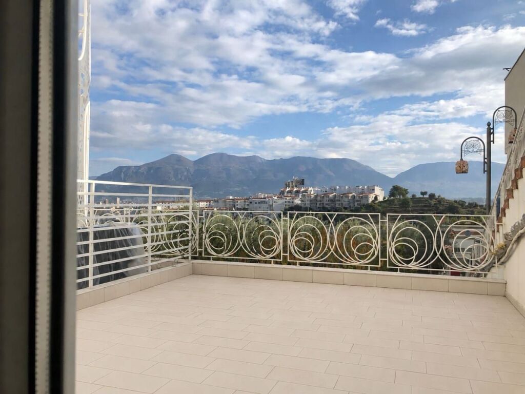 Affitto | Triplex 2 + 1 | Kodra e Diellit 2 | 1200 €/mese