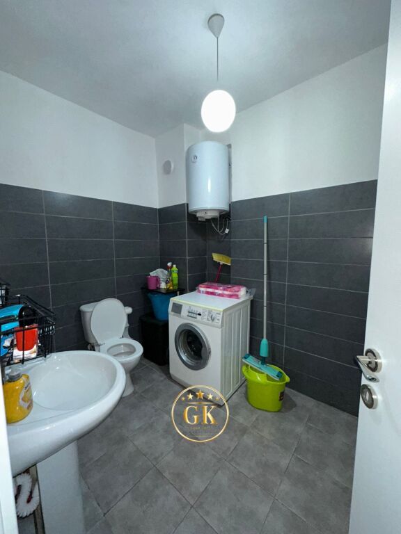 APPARTAMENTO 3+1+2 CON BALCONE IN AFFITTO VICINO ALL'OSPEDALE