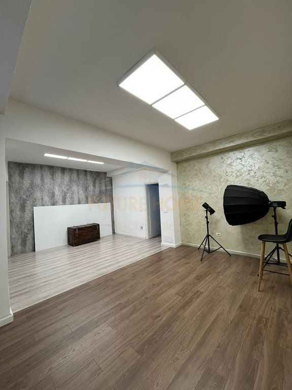 Durres, business premises for rent Ground floor, 60 m² 800 € (Neighborhood 17, Durres)
