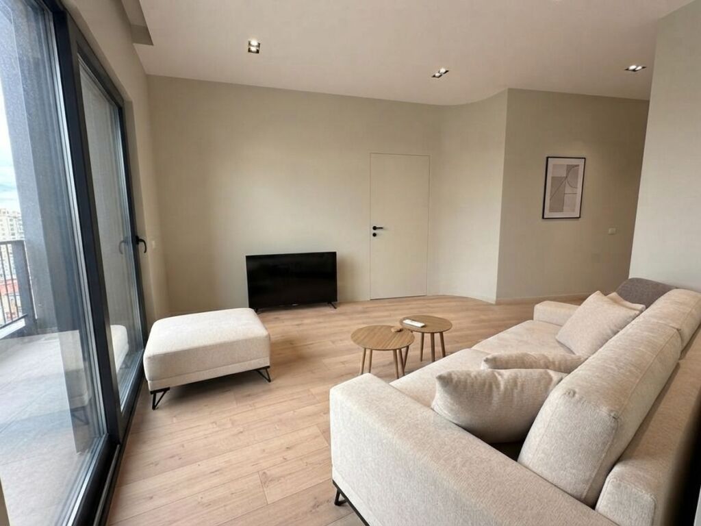 Rent, Apartment 1+1, Barrikadave Street, Tirana.