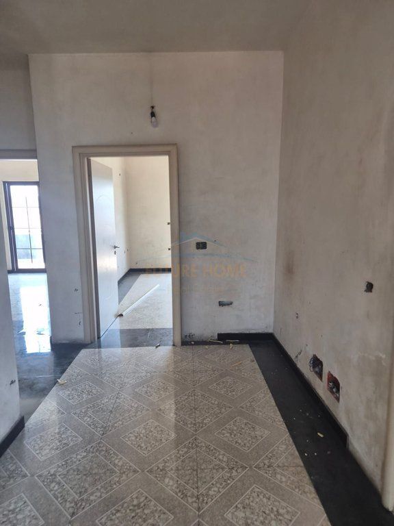 Shitje, 2 Apartamente, Sauk
