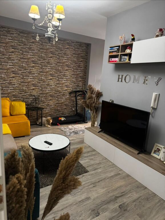 Jepet me qira apartament 1+1